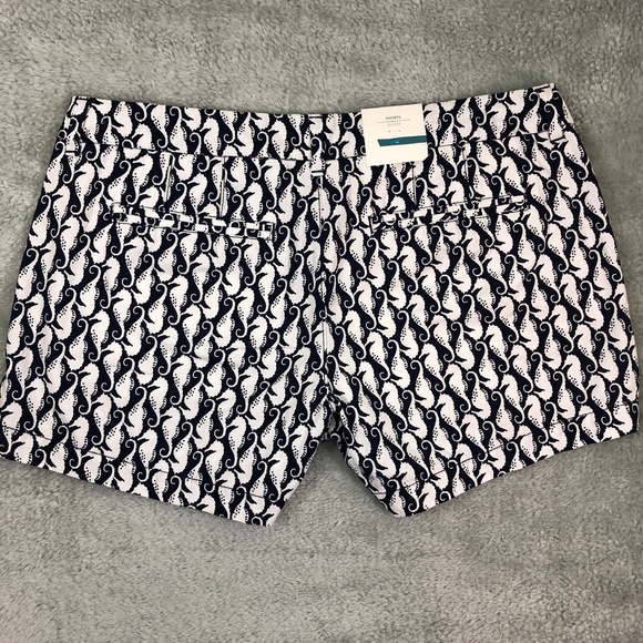 NWT Old Navy Seahorse Patterned Shorts - Picture 2 of 5